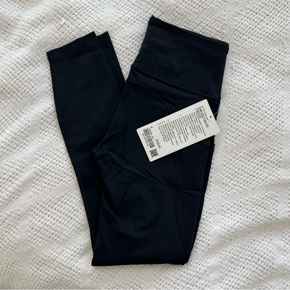 NWT Lululemon Fast and Free High-Rise Tight 25" - Picture 3 of 3